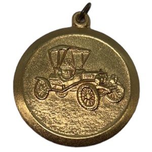 ANTIQUE OLD TIME CAR PENDANT MEDAL GOLD TONE VINTAGE